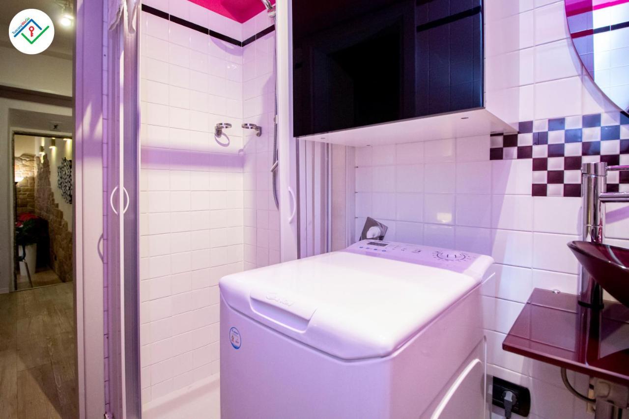 לוקה Antica Piazza Apartment By Tuscanywego מראה חיצוני תמונה